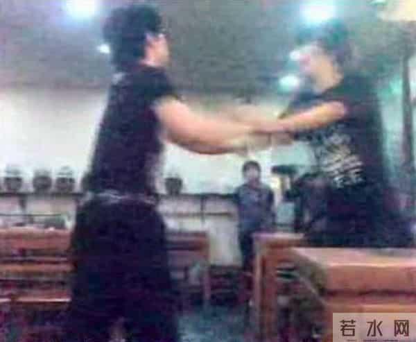 大张伟的人间清醒:坚持与兄弟AA分账,拒绝黄小蕾专爱胖老婆