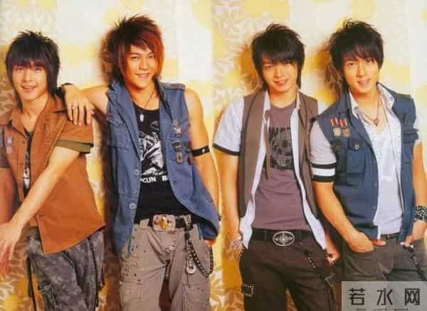 炎亚纶竟然拒绝假唱!这么刚不怕被封杀吗?