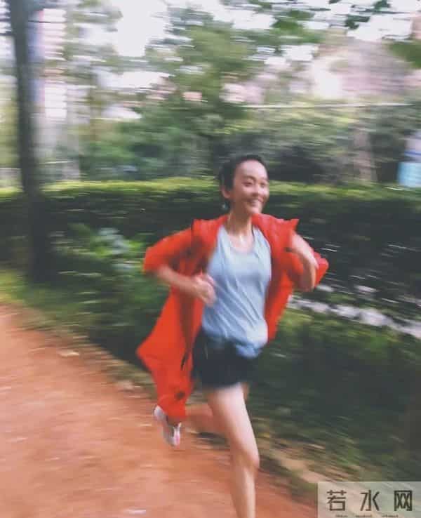 女团成员临产前“带球”唱跳，孕期运动“天花板”再刷新