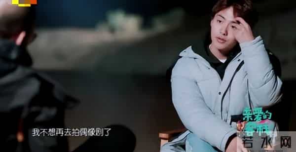 40岁不愿演妈、70岁扮少女、整容、硬凹性感…她们的不服老真尴尬