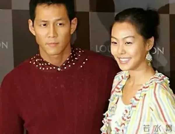 从李政宰到赵寅成,金敏喜的前任都是男神,却恋上大22岁已婚导演