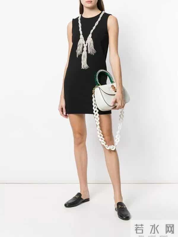 让她们美出天际的包包，居然赢在一根“条”上？