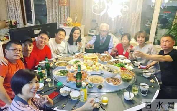 曾绯闻女友不断，被嘲配不上卢靖姗，韩庚的婚姻为何越来越好？