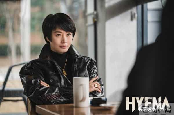 86岁超龄韩剧爱情组合来了,朱智勋火速认爱,鬣狗的爱也能迫降?