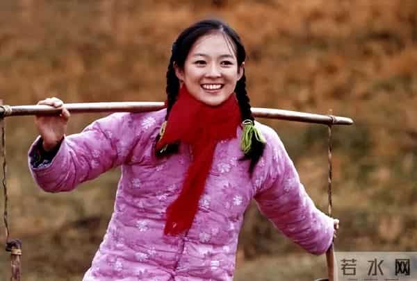 “灿烂情史”章子怡：献媚成龙遭李安折磨，下嫁三婚汪峰被宠成宝