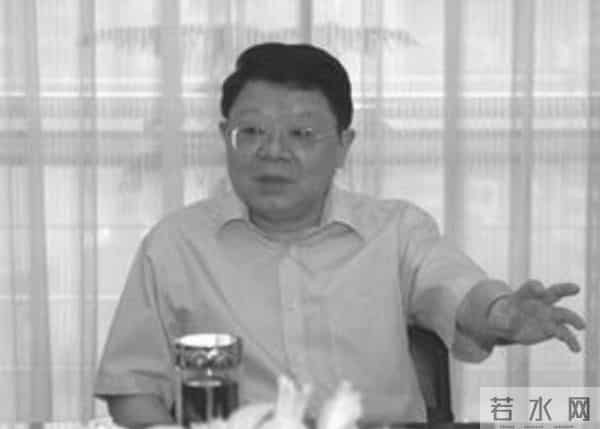 从扫黑局长到贪官污吏:文强的四十年堕落之路