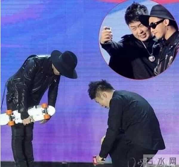 为什么炎亚纶下跪科比没人说,而杜海涛下跪权志龙遭到爆