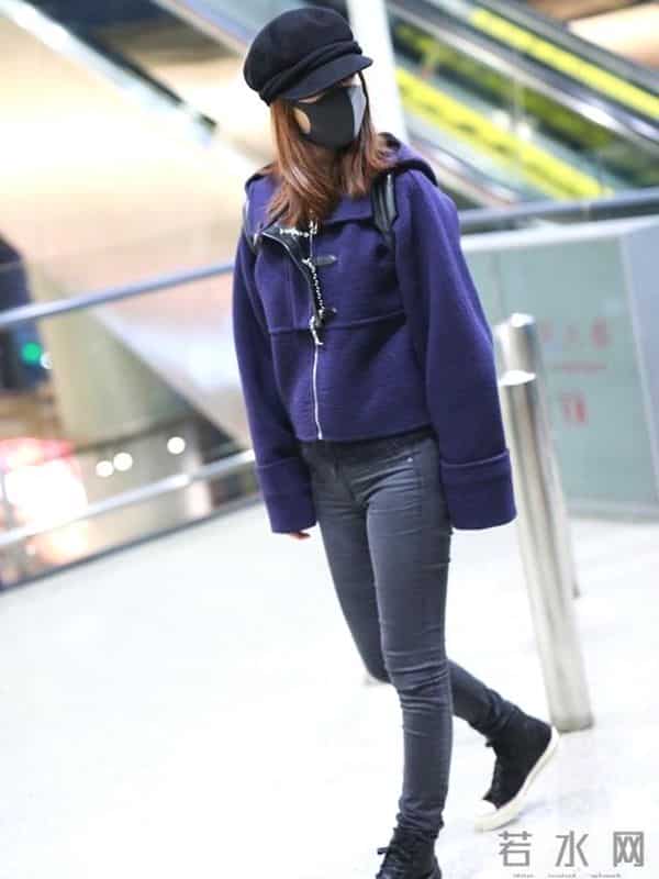 林心如霍建华同框秀恩爱，白色毛衣少女感满满