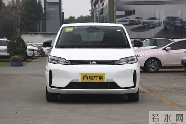 想买大5座侧滑门MPV,可以看看比亚迪D1,家人坐着舒服、车内安静