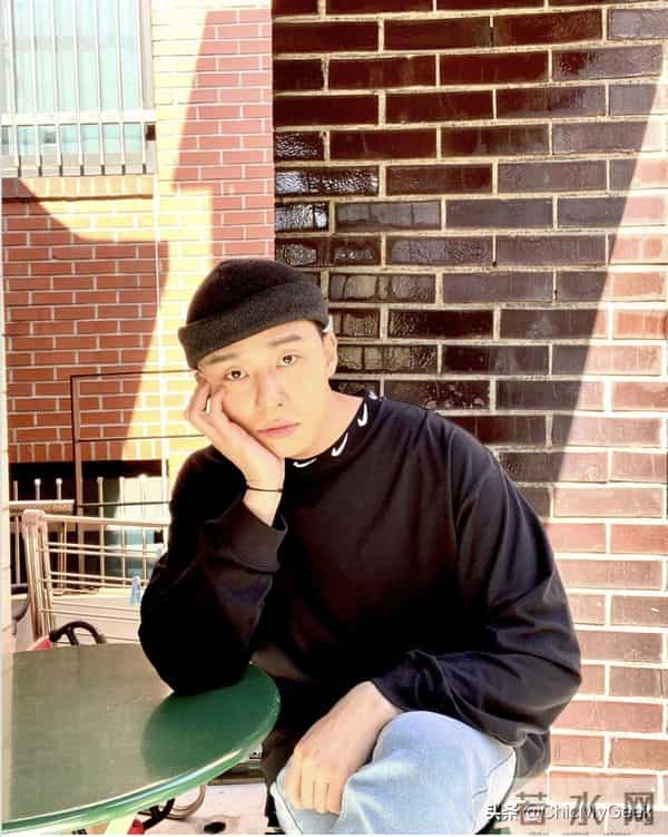 朴叙俊、朴敏英又现恋爱铁证!情侣装、表情符号隔空传情