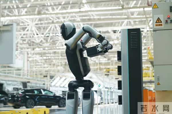 优必选卖了13亿、宇树冲刺IPO,人形机器人25年彻底起飞了