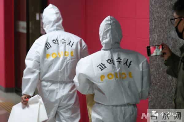 一定很痛苦吧?生日前一天,她和母亲一起自杀身亡