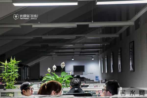 创业路上夜归人丨钛媒体影像《在线》