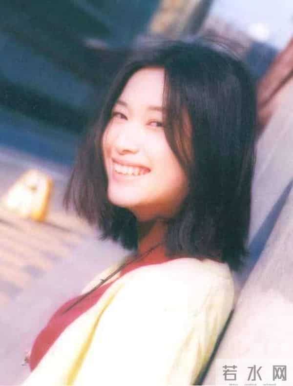 “京圈魔女”徐静蕾,养王朔,捧吴亦凡,谈代孕,47岁还未婚