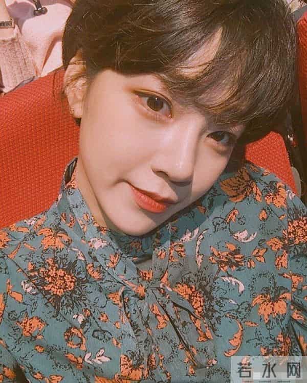 金厉旭官宣恋情!女方小他7岁颜值惊人,为安慰粉丝主动发道歉信