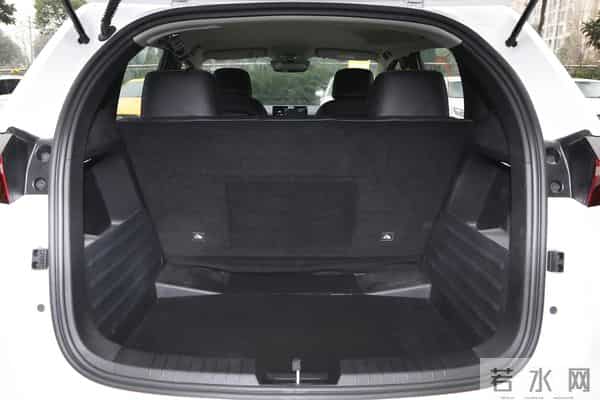 想买大5座侧滑门MPV,可以看看比亚迪D1,家人坐着舒服、车内安静