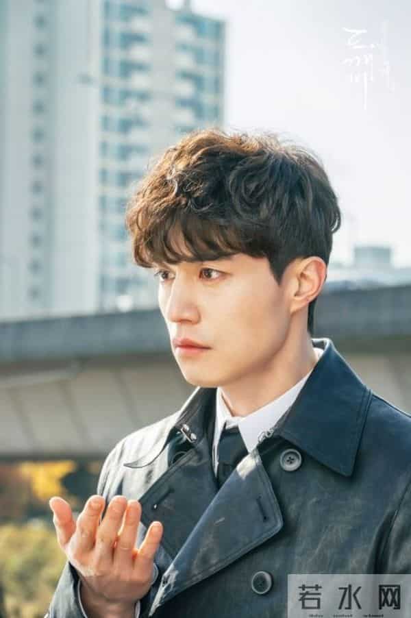 李栋旭发展史：从演员到主持人，他从未停止挑战