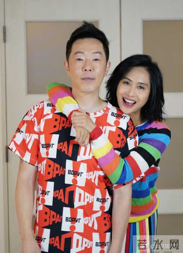 《披荆哥哥》首播，嫂子们组团秀恩爱，太太团12位成员颜值差异大