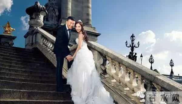 开八明星们的婚纱照,分明是花式虐狗啊!