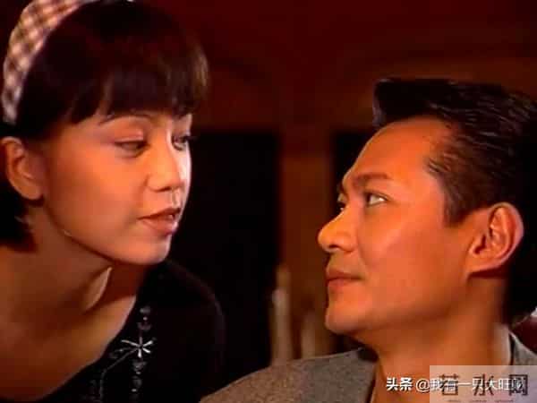 《我和春天有个约会》完美融合精明与单纯的金露露，因美好而幸福