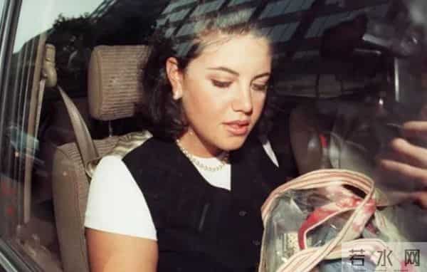 克林顿“拉链门”：美国最著名性丑闻，总统2年与实习生10次偷情