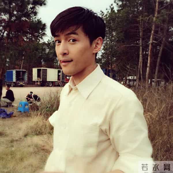 隐形富豪胡歌竟身家上亿 揭秘胡歌家庭背景