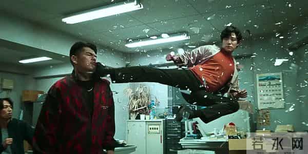 钩爪枪穿梭楼宇！《城市猎人》漫改不翻车，Netflix诚意拉满