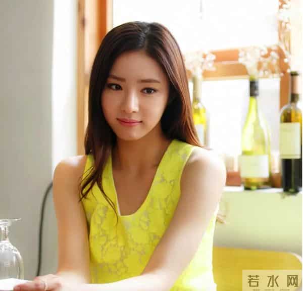 韩国版景甜:与金钟铉热恋3年,男方去世后至今仍单身一人