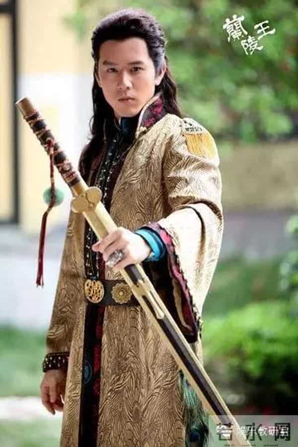 他是霍建华好友,朴信惠和他吻戏直呼紧张,曾和鬼鬼陷三角恋