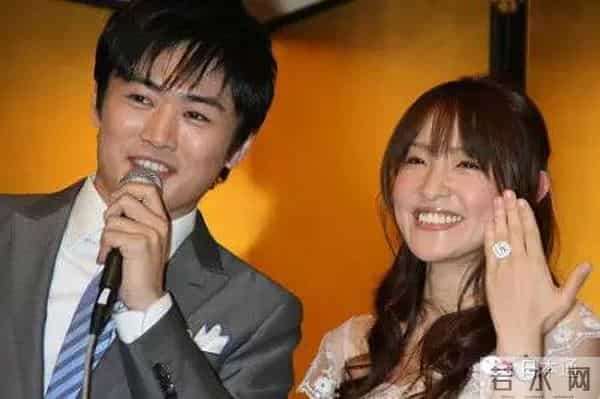 喜讯丨堀北真希惊爆有喜，预计明年1月生娃