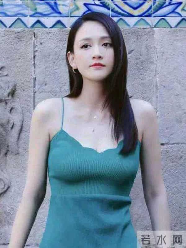 “恋爱脑”陈乔恩：恋爱三年不工作，她真的为爱息影了吗？