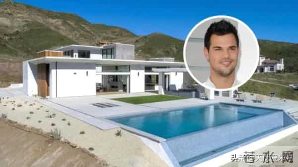 “狼人”泰勒·洛特纳低调订婚,《暮光之城》三主角如今怎样了?