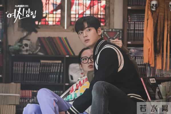 这个时代在偷偷惩罚长得不好看的人?