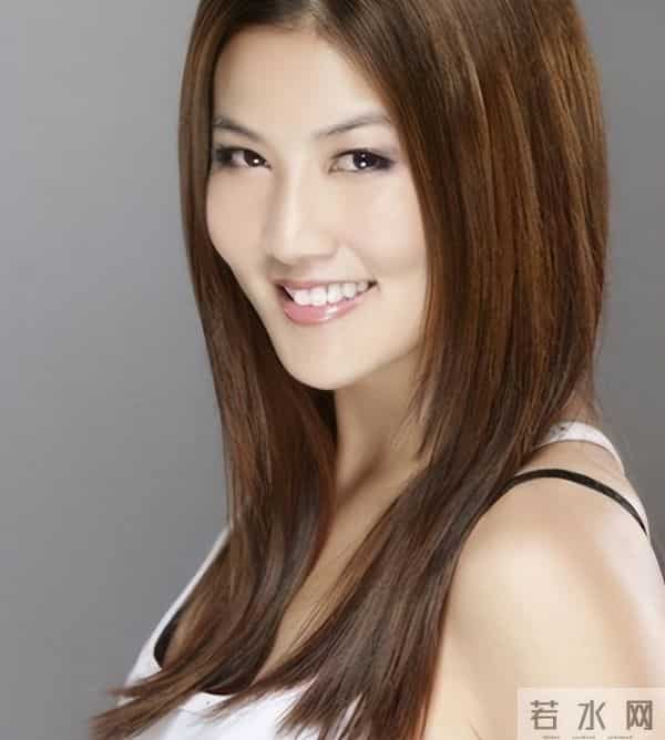 何润东：三次表白孙俪被拒，41岁娶柜姐为妻，恩爱多年无子也幸福