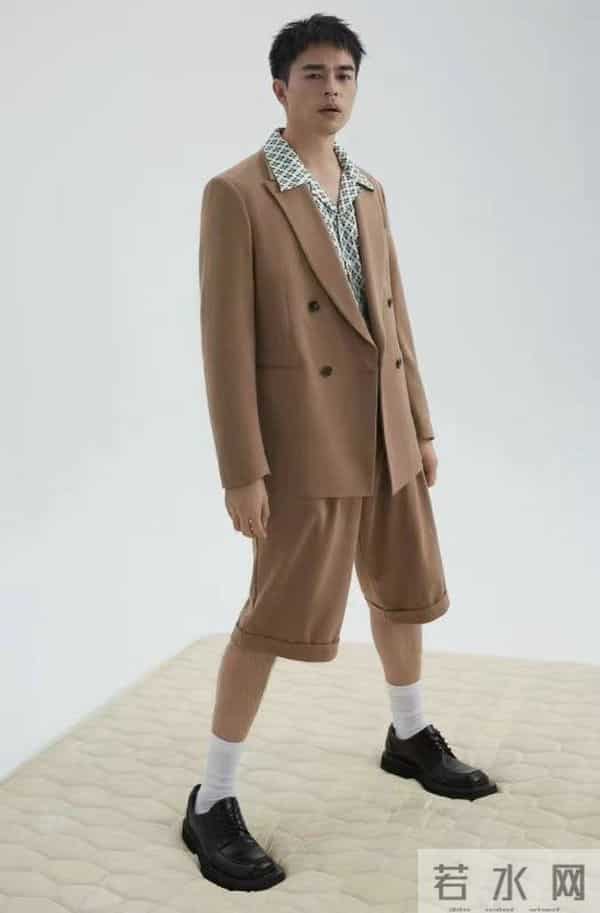 《起初》12月24日全国上映 虞金泽深情演绎“中国保尔”