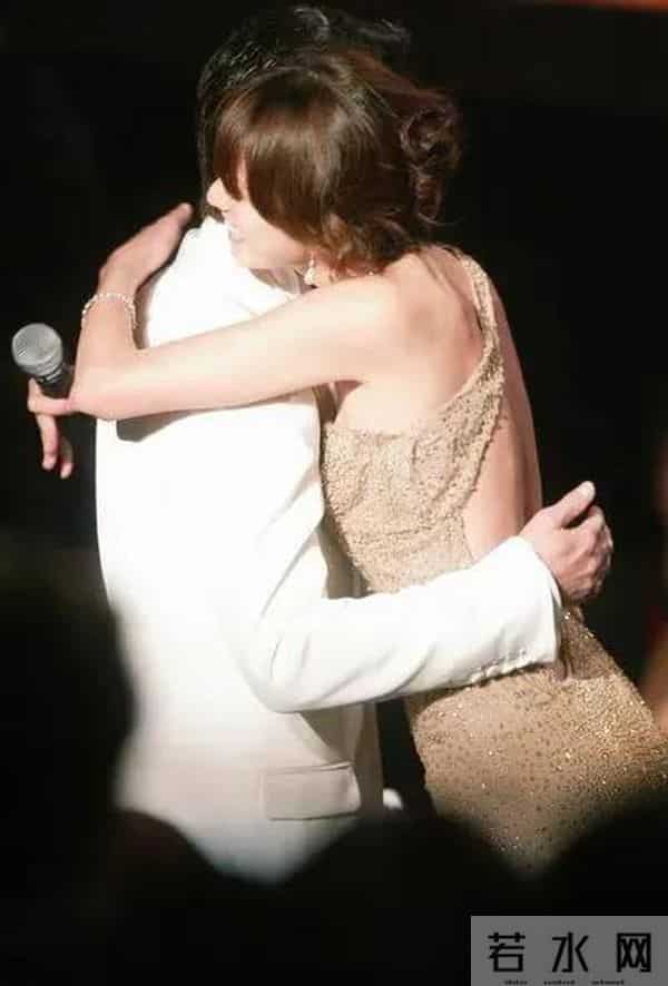 林志玲“一脱成名”,为何在事业巅峰的时候嫁给了黑泽良平?