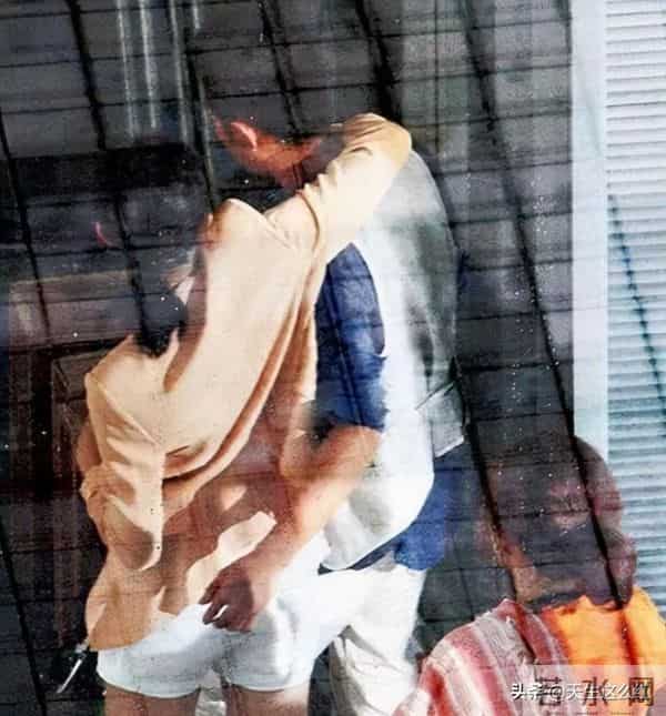 陈晓眼睛里没光了?为啥总有人觉得他跟陈妍希婚姻不幸福?