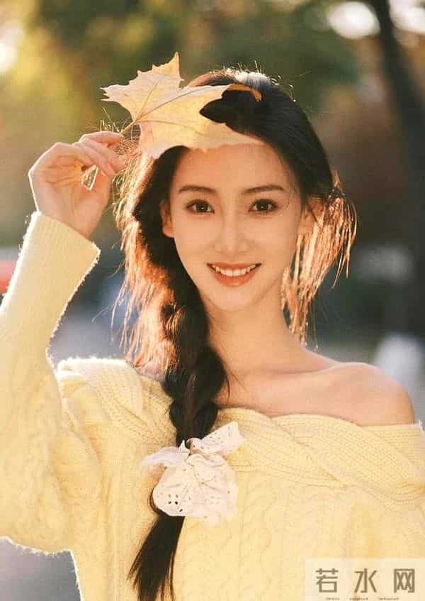 中国传媒大学美女 金佳悦 甜而不腻 艳而不俗 越看越心动