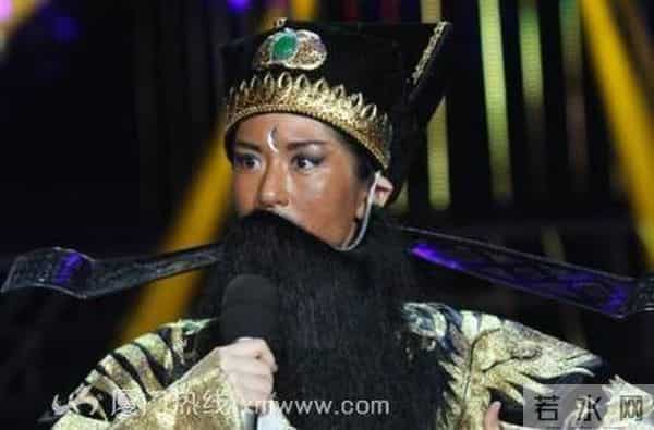 回顾谢娜在《百变大咖秀》中的各种装扮,娜姐真是扮啥像啥