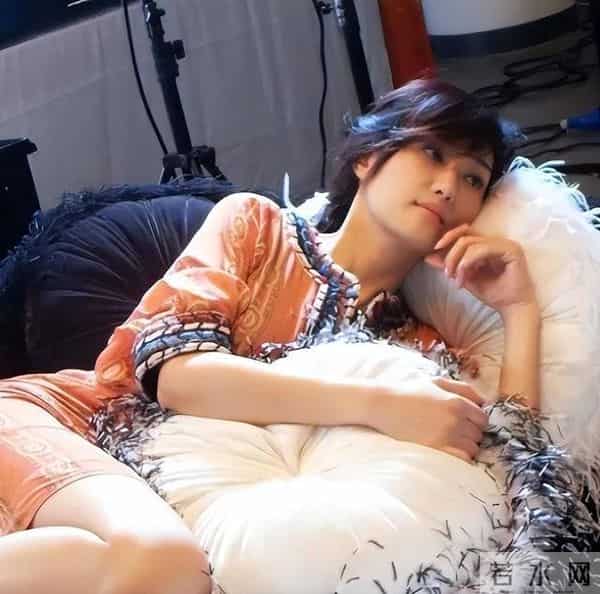 被老外骗财又骗色,反手就嫁北京亿万富豪,如今无儿无女也很受宠