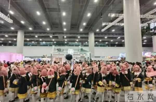 五一档最大尺度,他太敢演了