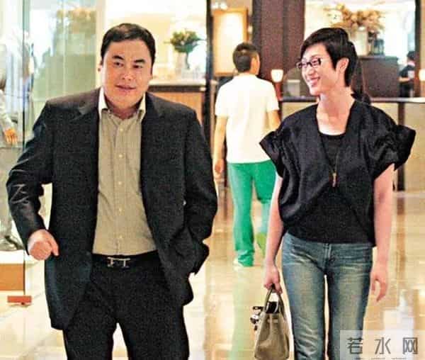 至今未嫁人的8位大龄女港星，最小42岁，个个情路坎坷，让人心疼