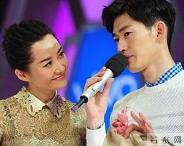 许晴49岁仍不婚全因他，因诈骗潜逃日本，去世时许晴微博耐人寻味