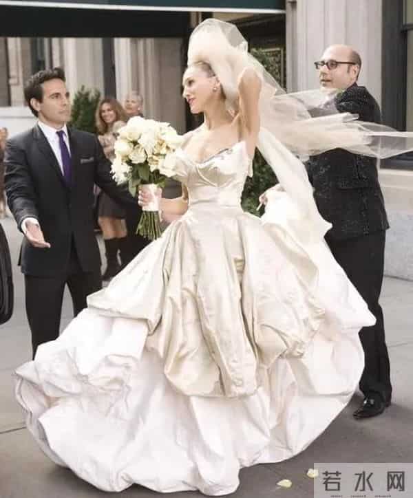 【国际篇】盘点影视剧里绝美婚纱，每一款都喜欢！