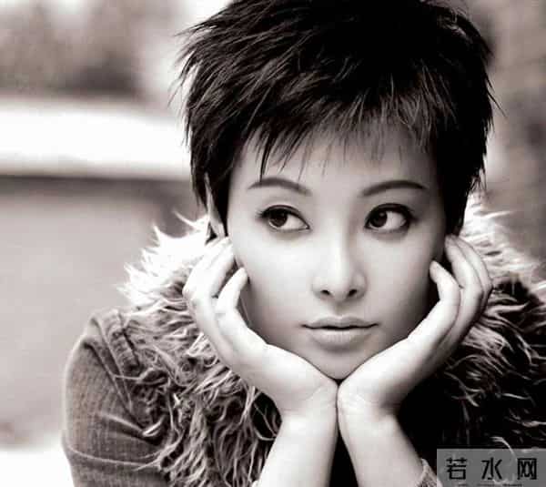 袁立:三婚两离,50岁还没孩子,受伤之后才明白还是中国男人好