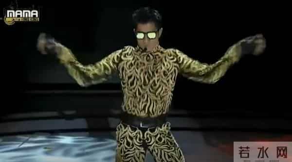 当“中国天王”出席韩国顶级颁奖礼,会是啥场面?网友:砸场子的