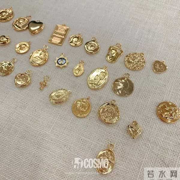 时髦办 - 戴珠宝的最高境界：看着很贵，一问二百，还是热巴同款