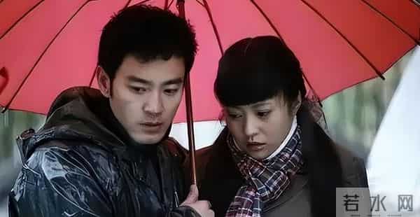 掀桌子了?郝蕾辛芷蕾的“互撕”大战,揭开了圈中内幕的遮羞布