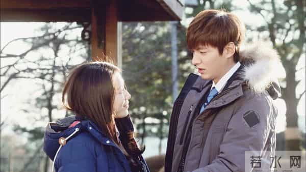 朴信惠婚讯前,有诸多“绯闻”男友,为何花落崔泰俊?