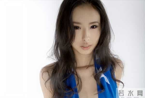 被前任一渣再渣，私密照两次外泄，车模兽兽看男人的眼光太差了